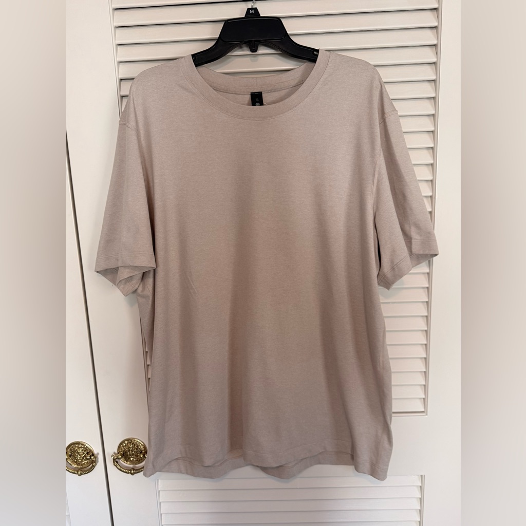 Men's Beige Lululemon T-Shirt Xl
